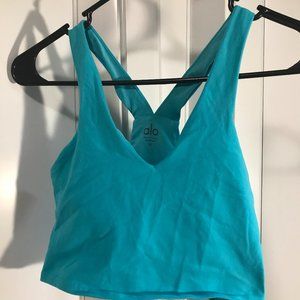 BUNDLE OF FOUR WOMEN ATHLETIC TOPS , SHORT SZ SMALL MED